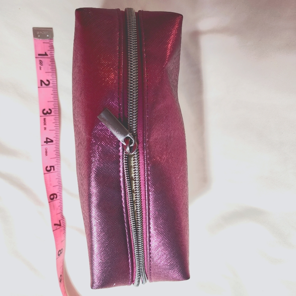 Makeup bag or pencil bag